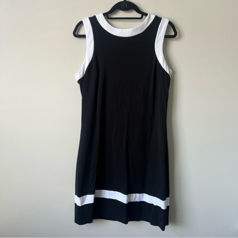 New York & Company Black‎ and White Shift Dress